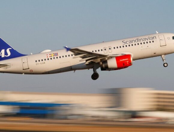 SAS reanuda operaciones en Letonia con tres vuelos diarios entre Riga y Copenhague