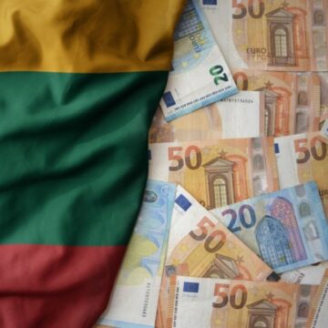 China levanta sanciones a dos bancos lituanos tras acuerdo con la UE China levanta sanciones a dos bancos lituanos tras acuerdo con la UE