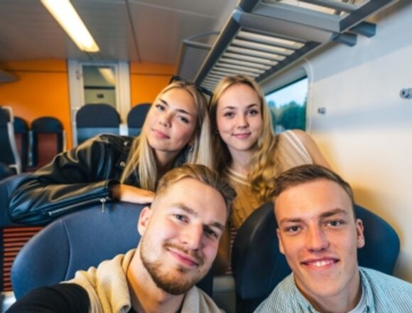 El tren Tallin-Tartu-Riga supera los 19.000 viajeros en Elron