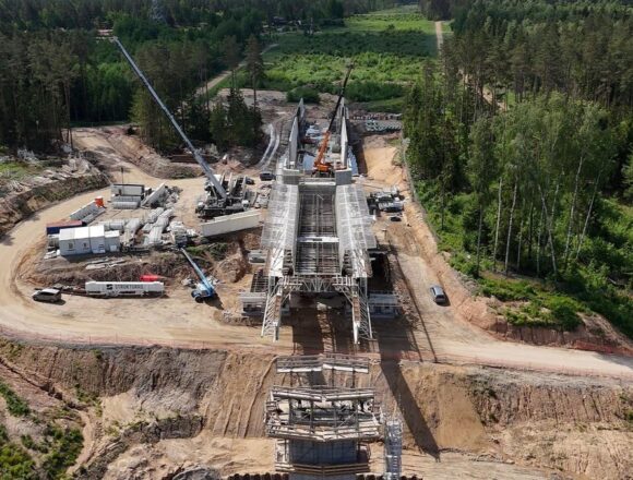 Trenes de caliza para la construcción de Rail Baltica en Estonia Trenes de caliza para la construcción de Rail Baltica en Estonia